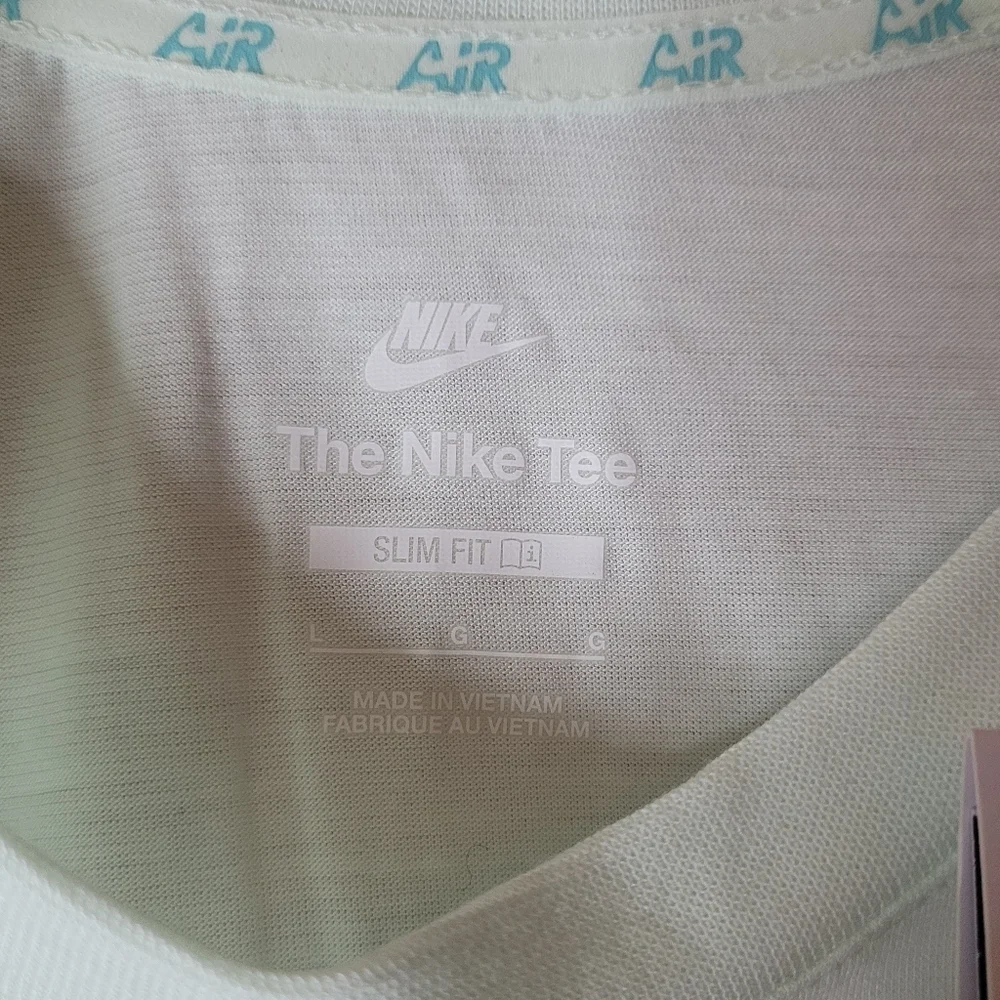 NIKE Tee Crop Top Sz Large Teal